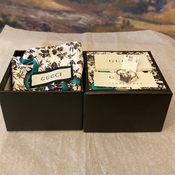 COPY - Authentic BNWT Gucci Butterfly Ring